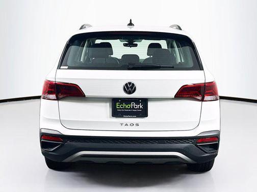 2024 Volkswagen Taos S