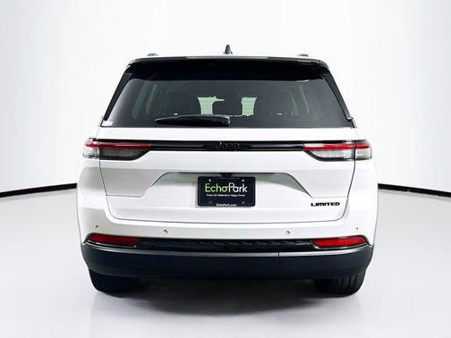 Bright White Clearcoat 2023 Jeep Grand Cherokee Limited