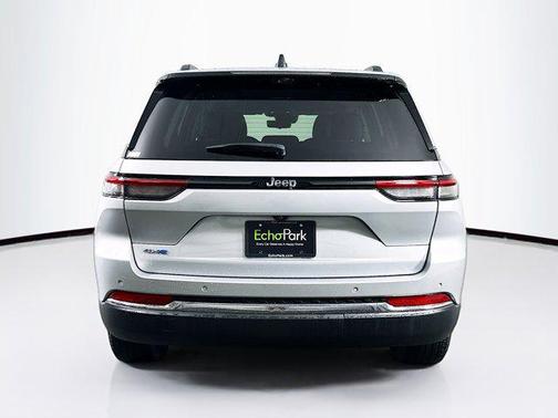 2022 Jeep Grand Cherokee 4xe Base