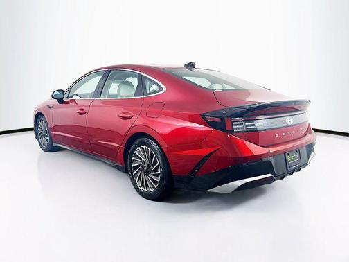 2024 Hyundai SONATA Hybrid SE