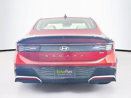 2024 Hyundai SONATA Hybrid SE