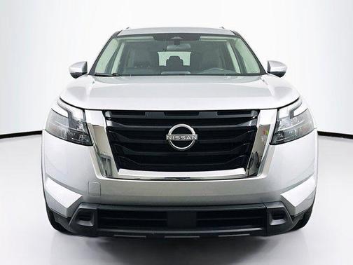 Brilliant Silver Metallic 2025 Nissan Pathfinder SV 4WD