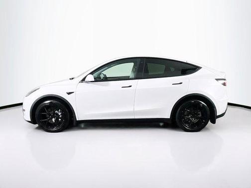 2022 Tesla Model Y Long Range Dual Motor All-Wheel Drive