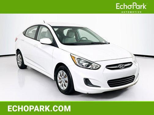 Century White 2016 Hyundai Accent SE