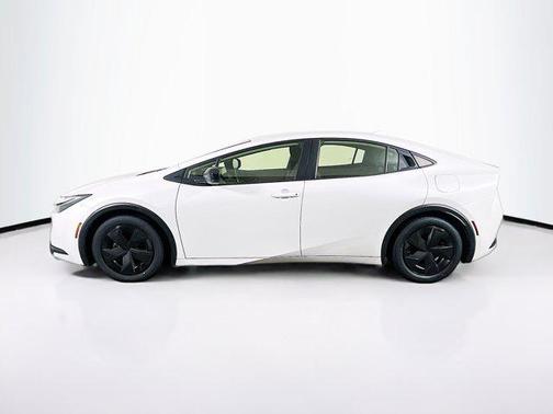 2023 Toyota Prius LE