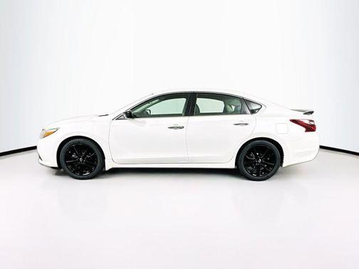 Pearl White 2018 Nissan Altima 2.5 SR