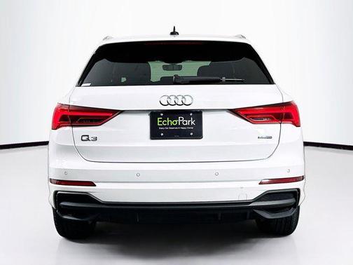 2024 Audi Q3 Premium 45 TFSI S line quattro Tiptronic