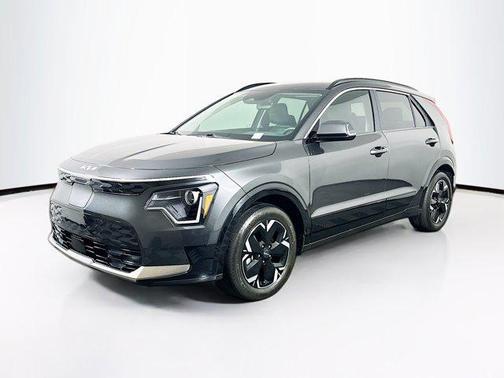 Graphite Gray 2024 Kia Niro EV Wind