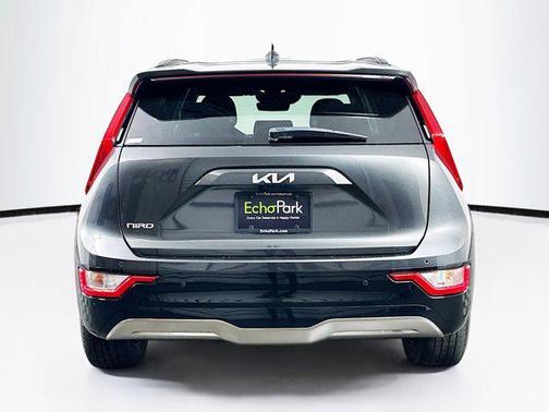 Graphite Gray 2024 Kia Niro EV Wind
