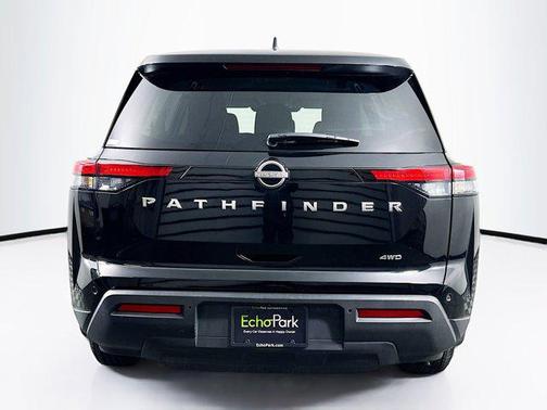 2024 Nissan Pathfinder S 4WD