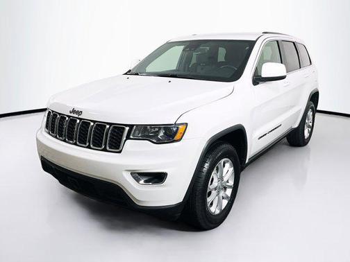 2022 Jeep Grand Cherokee Laredo