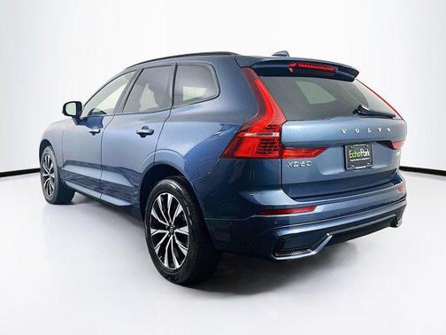 2025 Volvo XC60 B5 Plus