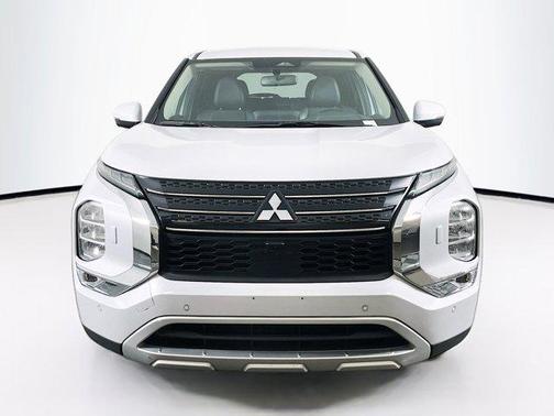 2023 Mitsubishi Outlander PHEV SE S-AWC