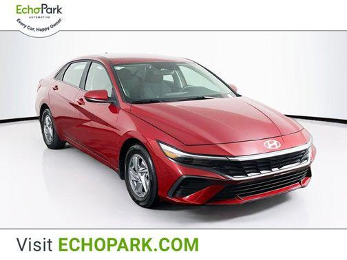 2024 Hyundai ELANTRA SE