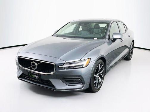 2020 Volvo S60 T5 Momentum