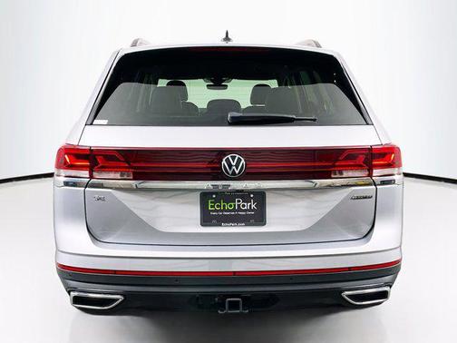 2025 Volkswagen Atlas 2.0T SE w/Technology 4MOTION