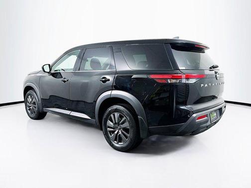 2024 Nissan Pathfinder S 4WD