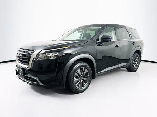 2024 Nissan Pathfinder S 4WD