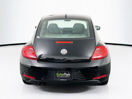2012 Volkswagen Beetle Base