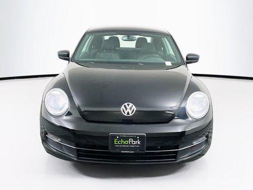 2012 Volkswagen Beetle Base