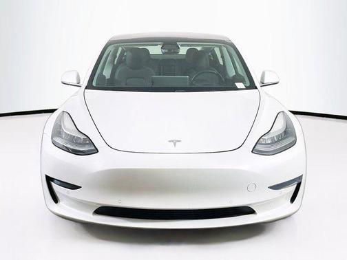 2019 Tesla Model 3 Standard Range