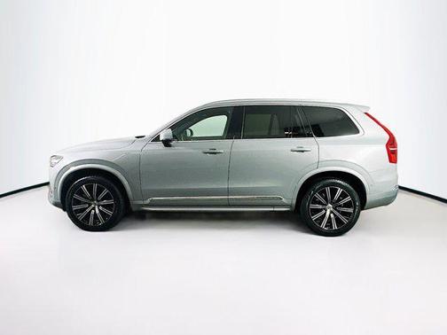 2024 Volvo XC90 B5 Plus Bright Theme