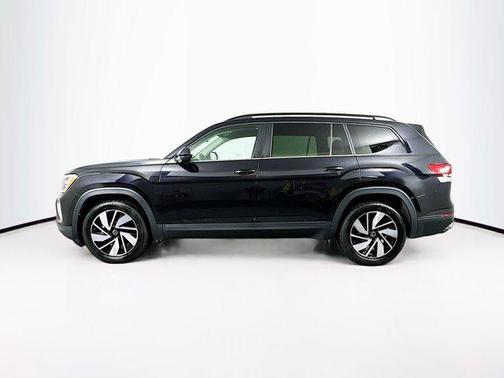 2025 Volkswagen Atlas 2.0T SE w/Technology 4MOTION