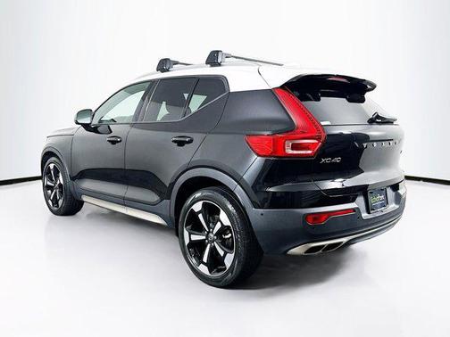 2019 Volvo XC40 T5 Momentum