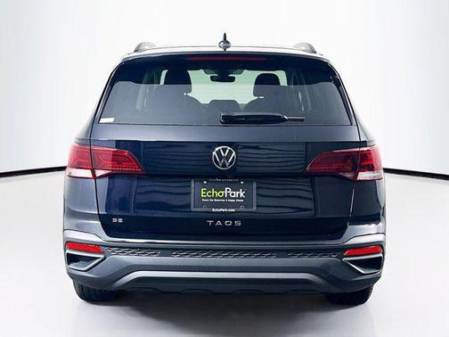 2024 Volkswagen Taos 1.5T SE Black