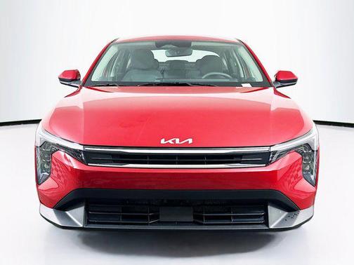 Currant Red 2025 Kia K4 LXS