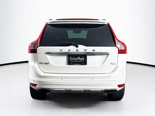 2015 Volvo XC60 T6 Platinum