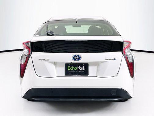 2016 Toyota Prius Three