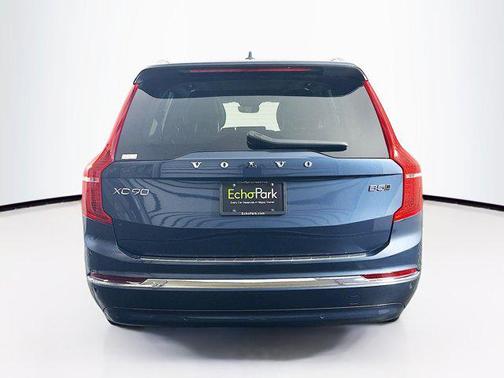 2024 Volvo XC90 B5 Core Bright Theme