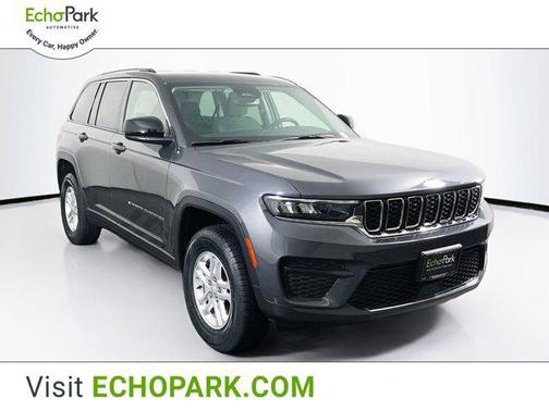 2022 Jeep Grand Cherokee Laredo