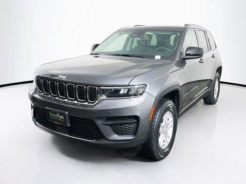 2022 Jeep Grand Cherokee Laredo