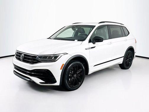 2022 Volkswagen Tiguan 2.0T SE R-Line Black 4MOTION