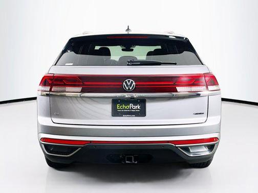 2024 Volkswagen Atlas Cross Sport 2.0T SE w/Technology 4MOTION