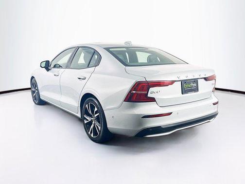 2025 Volvo S60 B5 Plus