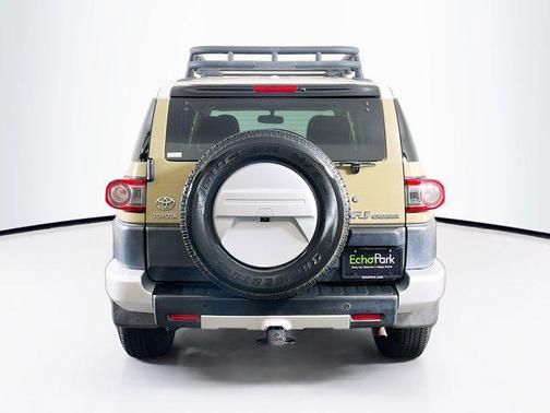 2014 Toyota FJ Cruiser Base