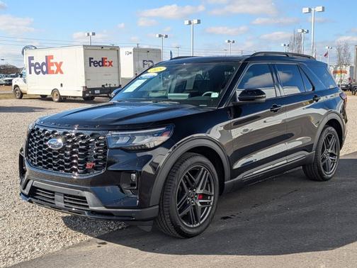 2025 Ford Explorer ST