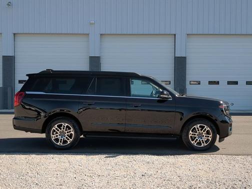 AGATE BLACK METALLIC 2025 Ford Expedition ACTIVE