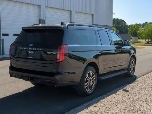 AGATE BLACK METALLIC 2025 Ford Expedition ACTIVE