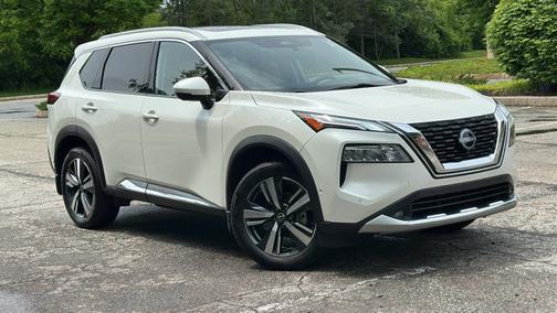 White 2022 Nissan Rogue Platinum