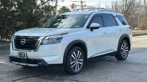 2022 Nissan Pathfinder Platinum