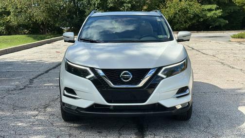 2022 Nissan Rogue Sport SL