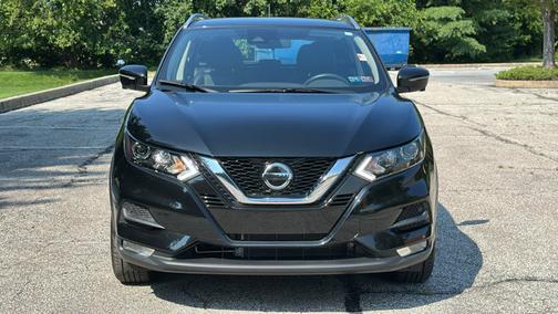 2022 Nissan Rogue Sport SV