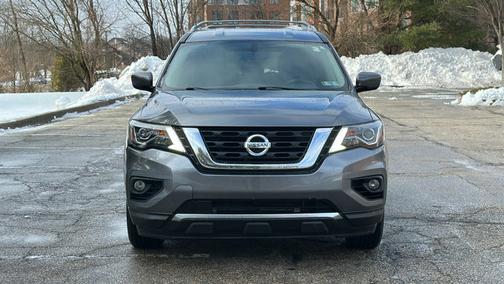 2020 Nissan Pathfinder SV