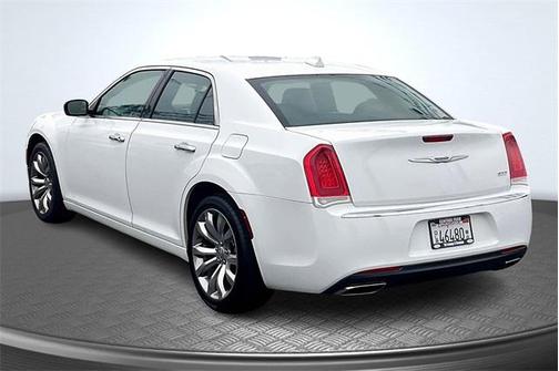 2019 Chrysler 300 Limited