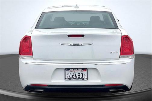 2019 Chrysler 300 Limited