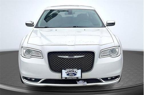 2019 Chrysler 300 Limited